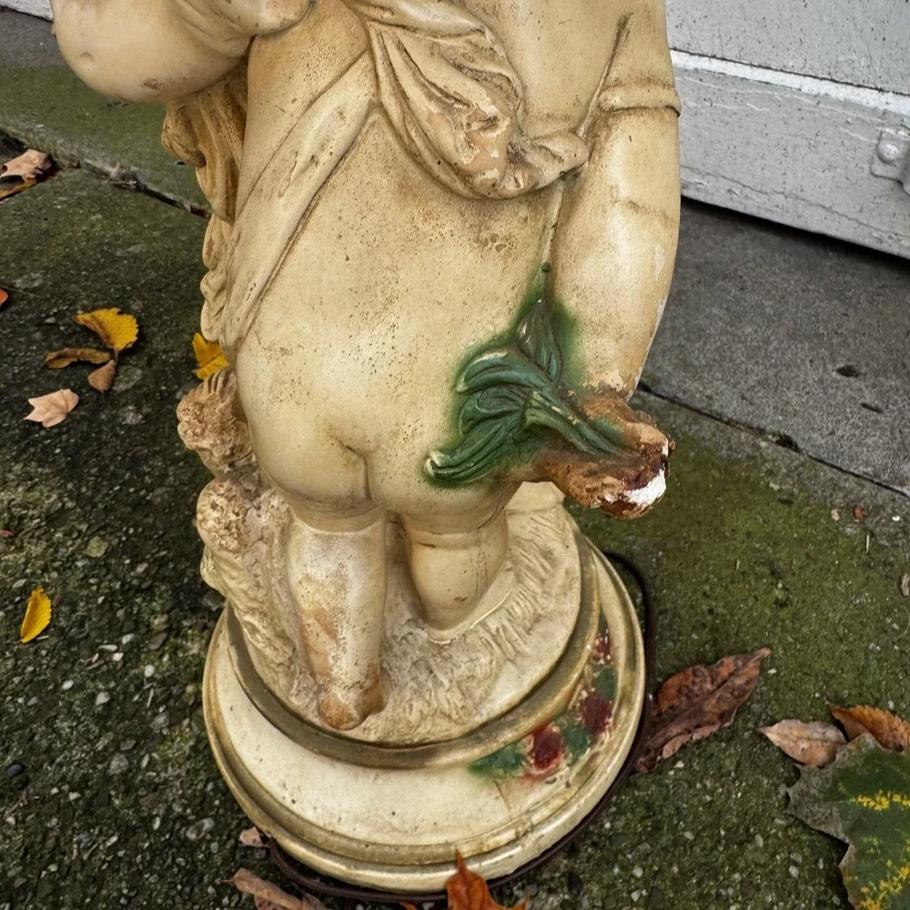 Vintage Cherub Figural Table‎ Lamp Chalkware Grapes Motif w/ Shade Untested